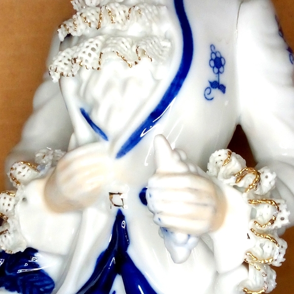 Vintage Hand Painted Porcelain George & Martha Washington by FEI - Picture 11 of 16